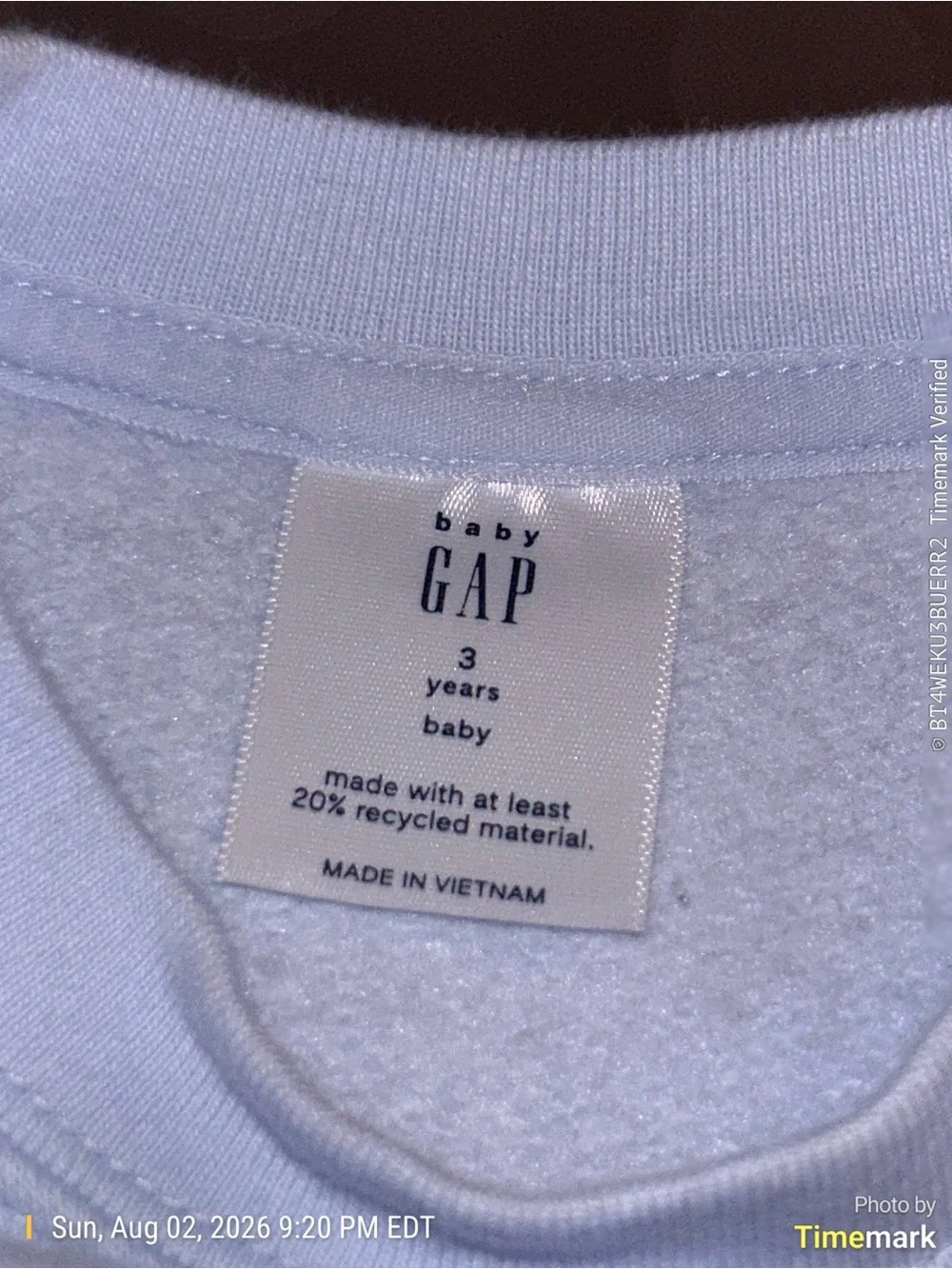GAP White Kids Sweatshirt with Pink Cake and Red Bow Graphic